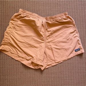 Patagonia Women’s Baggies Sz L Melon